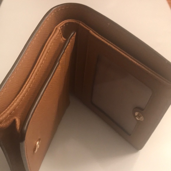 SOLD Small Brown Michael Kors Wallet - Picture 3 of 4